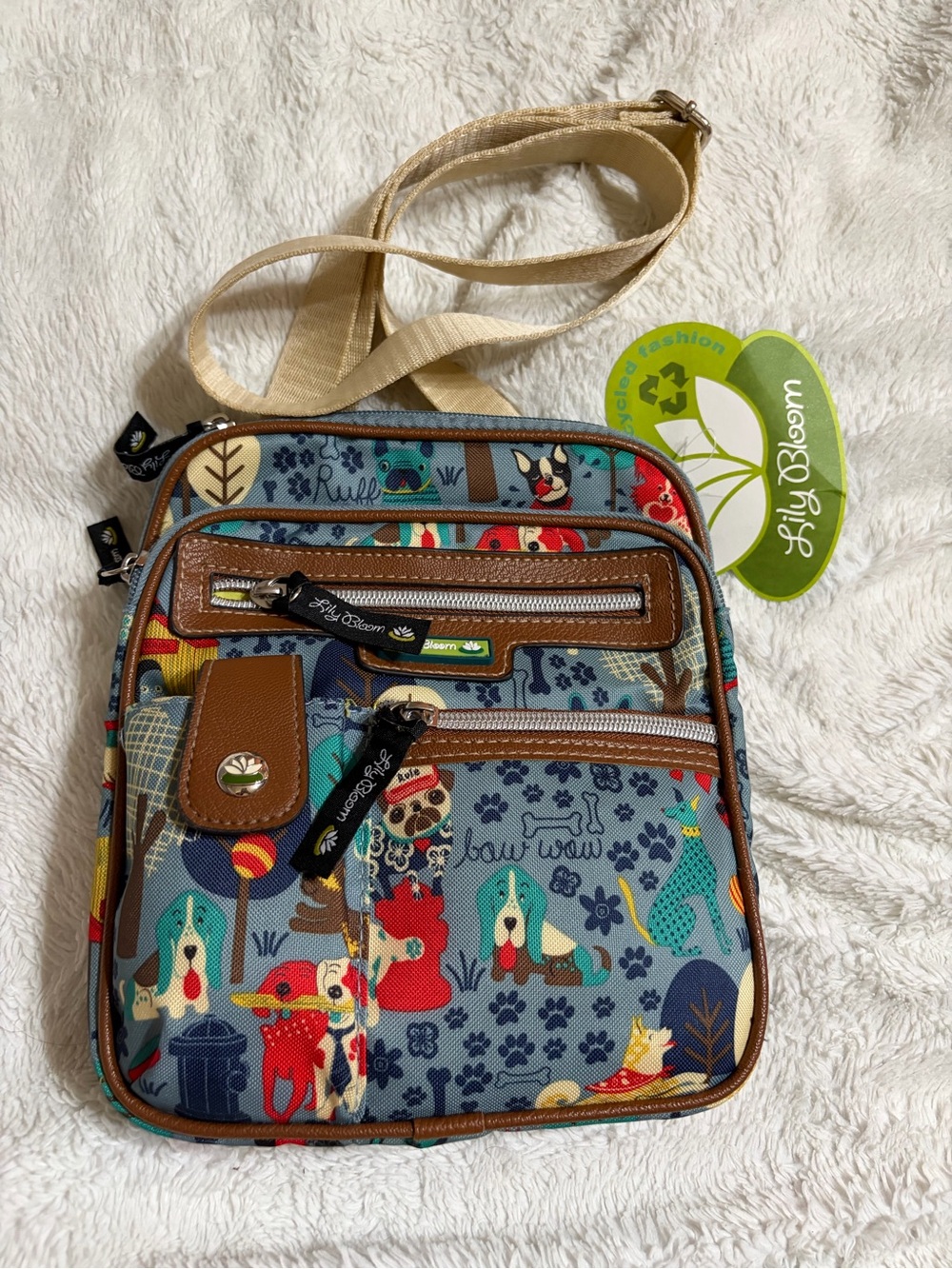 NWT Lily Bloom Crossbody